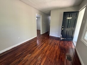 4706 Clemmons Dr in Ellenwood, GA - Building Photo - Building Photo