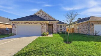 3918 Sugardale St in Baytown, TX - Building Photo