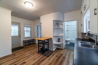 928 Water St in Eau Claire, WI - Building Photo - Building Photo