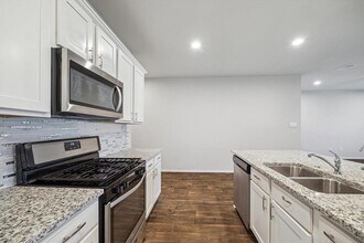 12303 Trumpetfish Dr in Conroe, TX - Building Photo - Building Photo