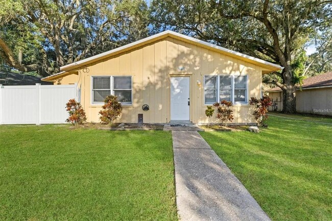 property at 4416 Highland Ln