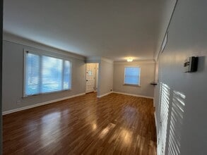 220 S Manitou Ave in Clawson, MI - Building Photo - Building Photo