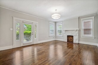 1701 Autumn Ave in Memphis, TN - Building Photo - Building Photo