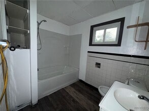 108 Schutrum St in Buffalo, NY - Building Photo - Building Photo