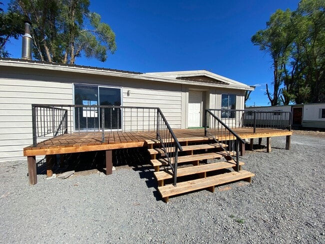 property at 3862 1/2-3862 1/2 Clinton Ave
