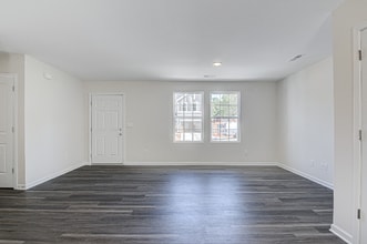 1325 W Sedgefield Dr in Winston-Salem, NC - Building Photo - Building Photo
