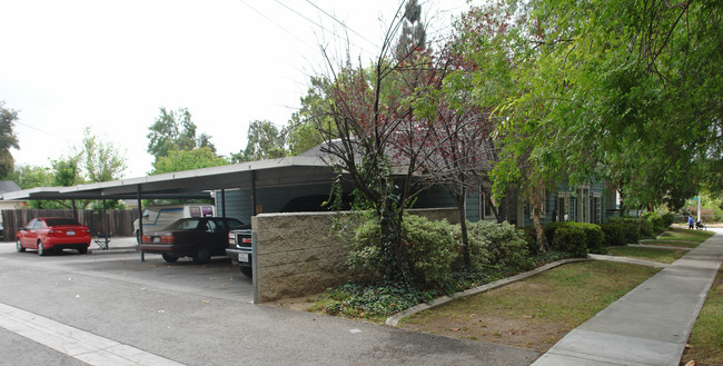 1933-1955 Villa St in Pasadena, CA - Building Photo - Building Photo