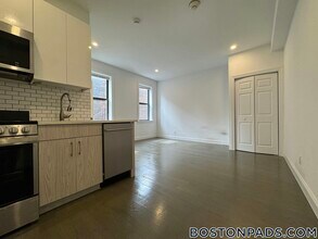 11 Peterborough St in Boston, MA - Building Photo - Building Photo