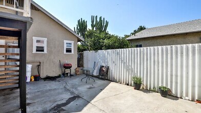 1829 1/2 E 63rd St in Los Angeles, CA - Building Photo - Building Photo