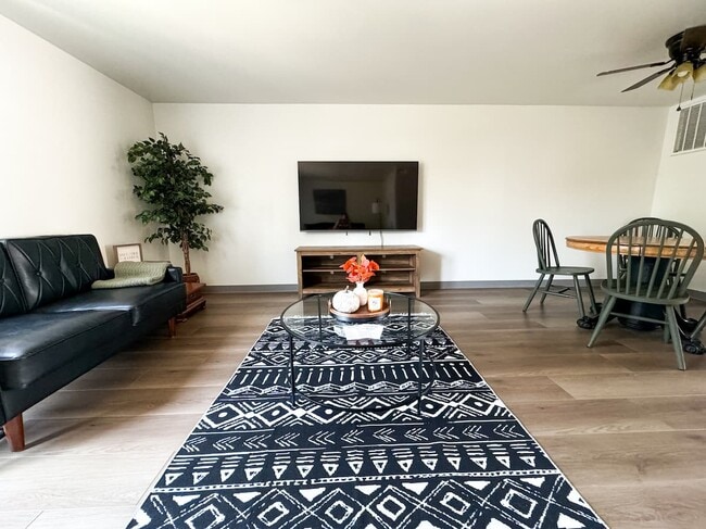 329 Bessie St in Medford, OR - Building Photo - Building Photo