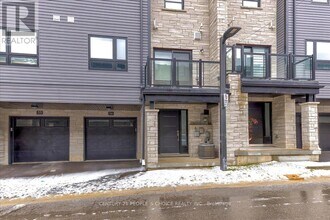 51-51 Sparrow Ave in Cambridge, ON - Building Photo - Building Photo