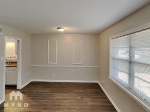 5160 Rolling Meadows Dr in Memphis, TN - Building Photo - Building Photo