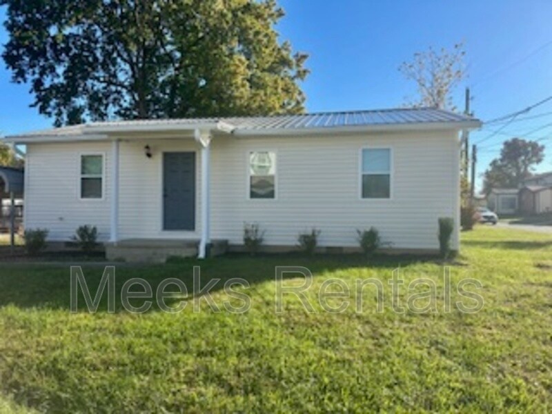 29 El Dorado Cir in Hurricane, WV - Building Photo