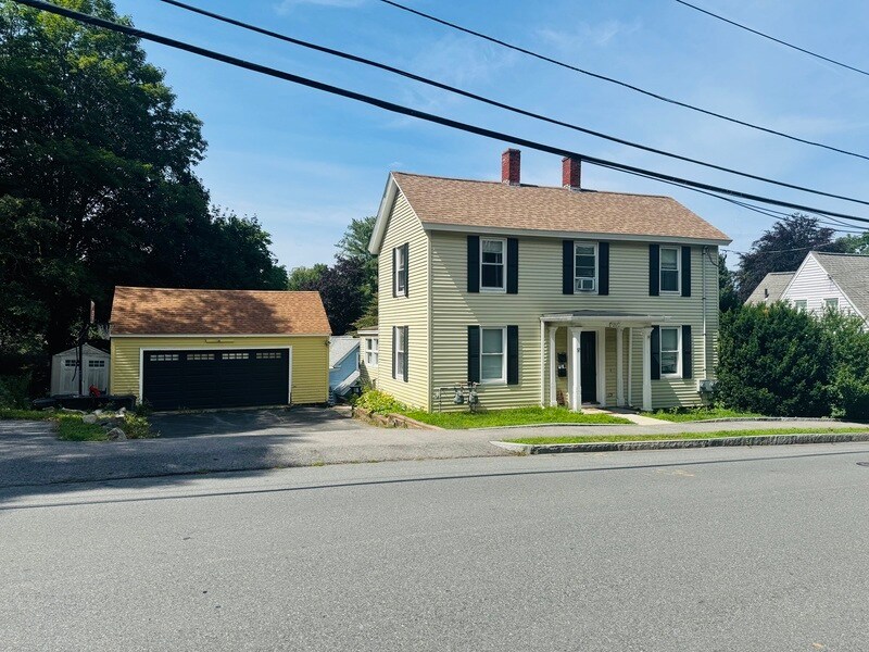 37 Tewksbury St in Andover, MA - Building Photo