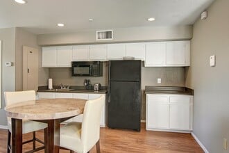 Reserve at Arrowhead in Glendale, AZ - Building Photo - Building Photo