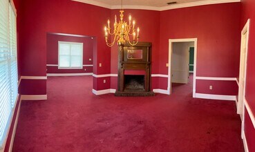 9495 GA-54 in Jonesboro, GA - Building Photo - Building Photo