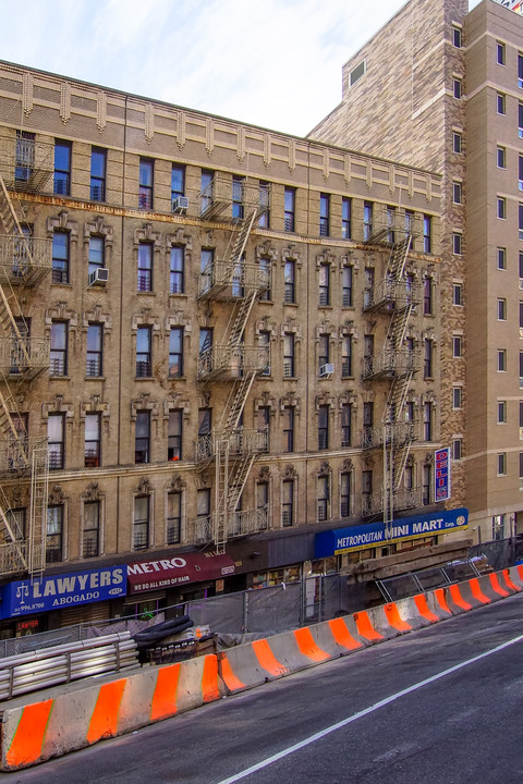 1924-1926 Second Ave in New York, NY - Building Photo