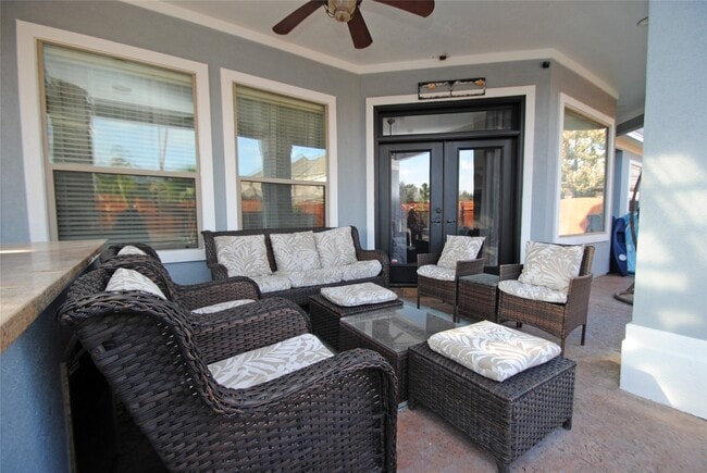 property at 15823 Medina Lake Ln