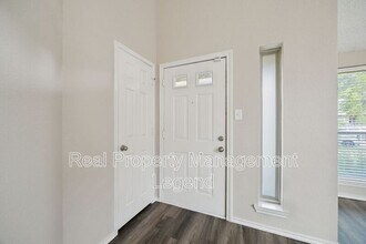 817 Sewell Dr in Lancaster, TX - Building Photo - Building Photo
