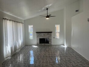 24402 Calle Tassjara in Murrieta, CA - Building Photo - Building Photo