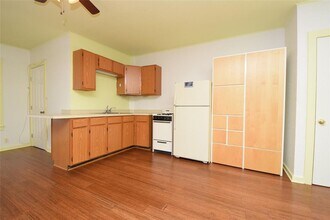 2801 Lafayette Ave in Austin, TX - Building Photo - Building Photo