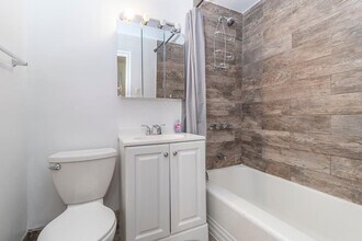 300 E 82nd St, Unit SI ID1032021P in New York, NY - Building Photo - Building Photo