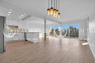 4065 Harrison St in Carlsbad, CA - Building Photo