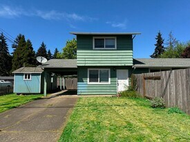 3835 Marshall Ave in Eugene, OR - Building Photo