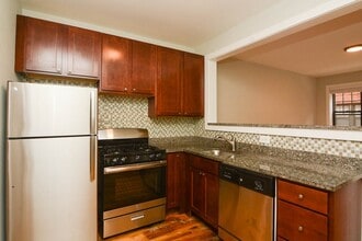 4410 N Wolcott Ave, Unit A04W in Chicago, IL - Building Photo - Building Photo