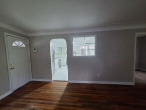 20948 Ridgemont Rd in Harper Woods, MI - Foto de edificio - Building Photo