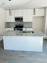 9119 Sherbourne St in Houston, TX - Building Photo - Building Photo