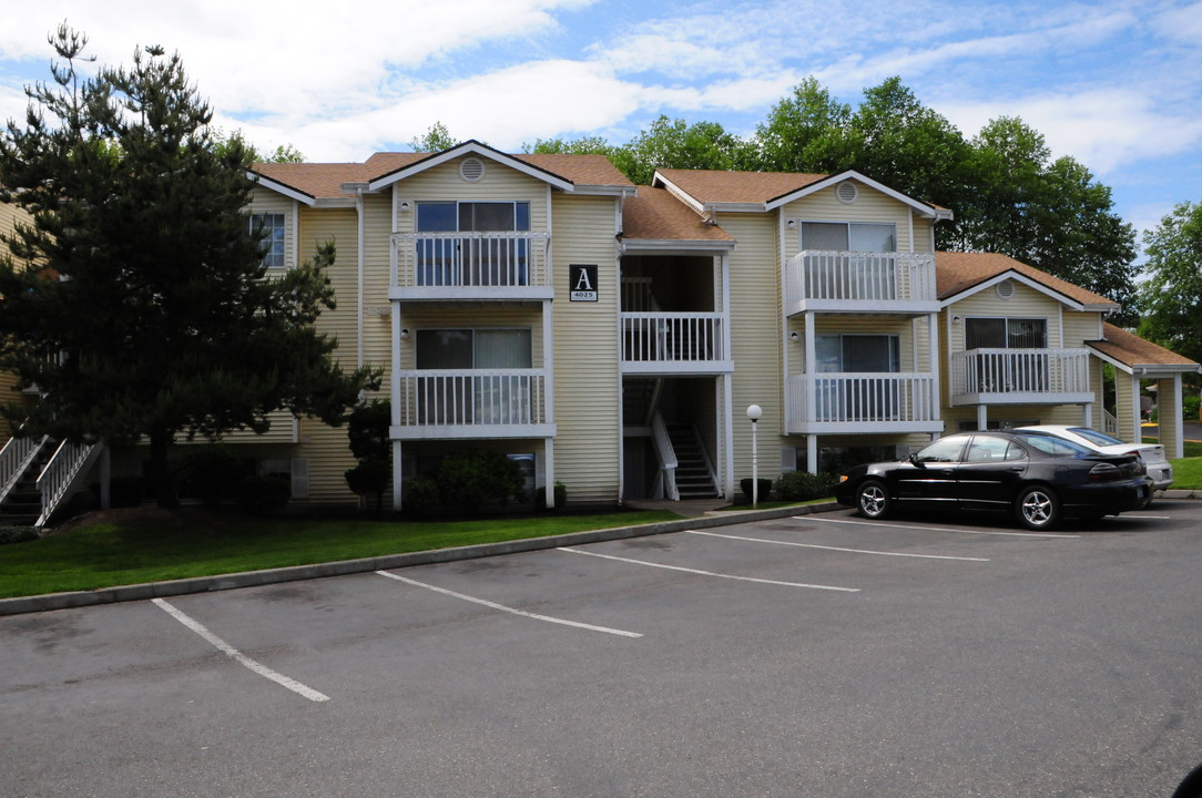 Cottage Woods in Tukwila, WA - Building Photo