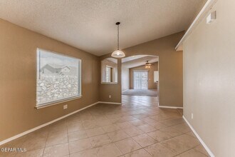 10964 Northview Dr in El Paso, TX - Building Photo - Building Photo
