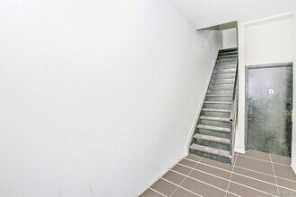 99 Eldert St in Brooklyn, NY - Foto de edificio - Building Photo