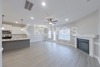 3705 Oak Leaf Wy, Unit 116-307 in Greenville, NC - Building Photo - Building Photo