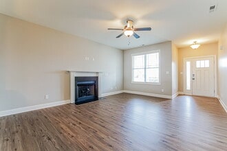 45 Oakton Dr in Clayton, NC - Building Photo - Building Photo