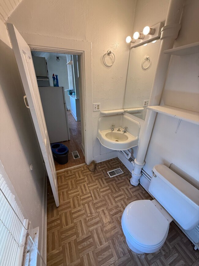 property at 748 Teller Ave