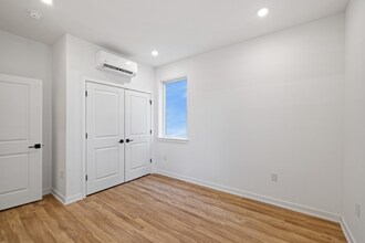 1309 Cambridge St in Philadelphia, PA - Building Photo - Building Photo