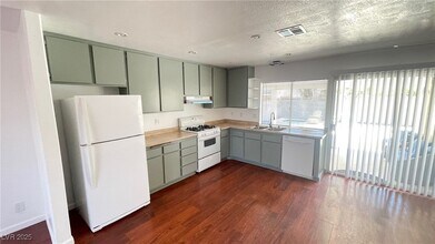 7197 Limestone Rd in Las Vegas, NV - Building Photo - Building Photo