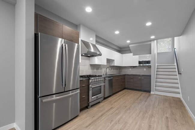 9710 Ashworth Ave N in Seattle, WA - Building Photo - Building Photo