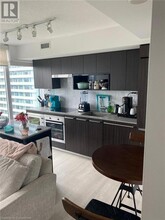 80 Queens Wharf Rd in Toronto, ON - Building Photo - Building Photo