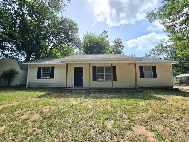 property at 172 Gaskins St