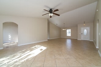 1612 Sail Ln, Unit 303 in Kissimmee, FL - Building Photo - Building Photo