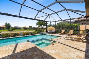 8395 Palacio Terrace S in Naples, FL - Building Photo