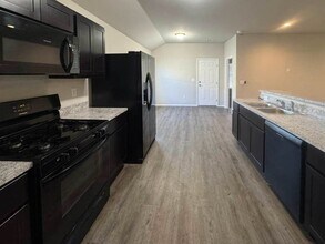 1515 Chuck Wagon Dr in El Reno, OK - Building Photo - Building Photo