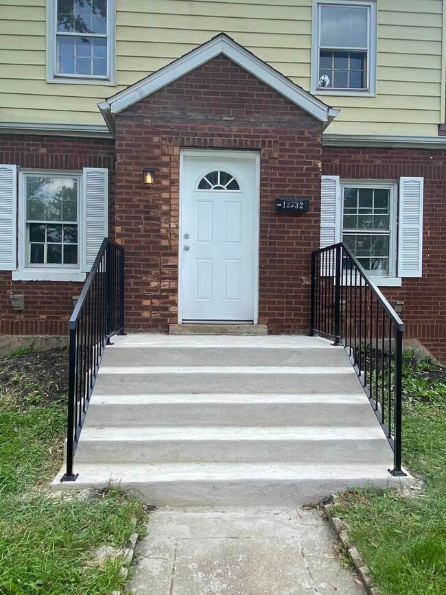 12532 S Throop St in Calumet Park, IL - Building Photo - Building Photo