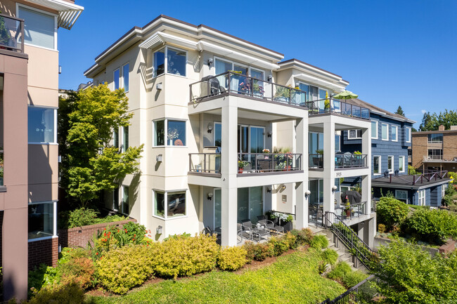 Verandas on Queen Anne in Seattle, WA - Foto de edificio - Building Photo