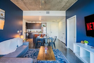 333 E Roosevelt St in Phoenix, AZ - Building Photo - Building Photo