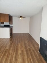 5227 Hermitage Ave in Los Angeles, CA - Building Photo - Building Photo