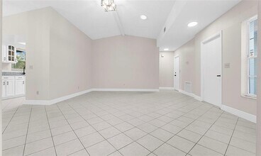 14615 Daybreak Dr in Lutz, FL - Building Photo - Building Photo